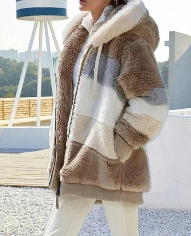 Vireya™ | Kunstfelljacke mit Kapuze