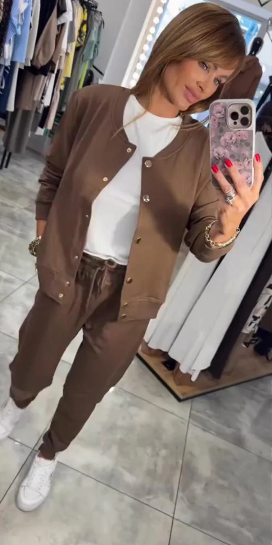 Dorina™ | Lässiges Lounge-Set mit Knopfleiste