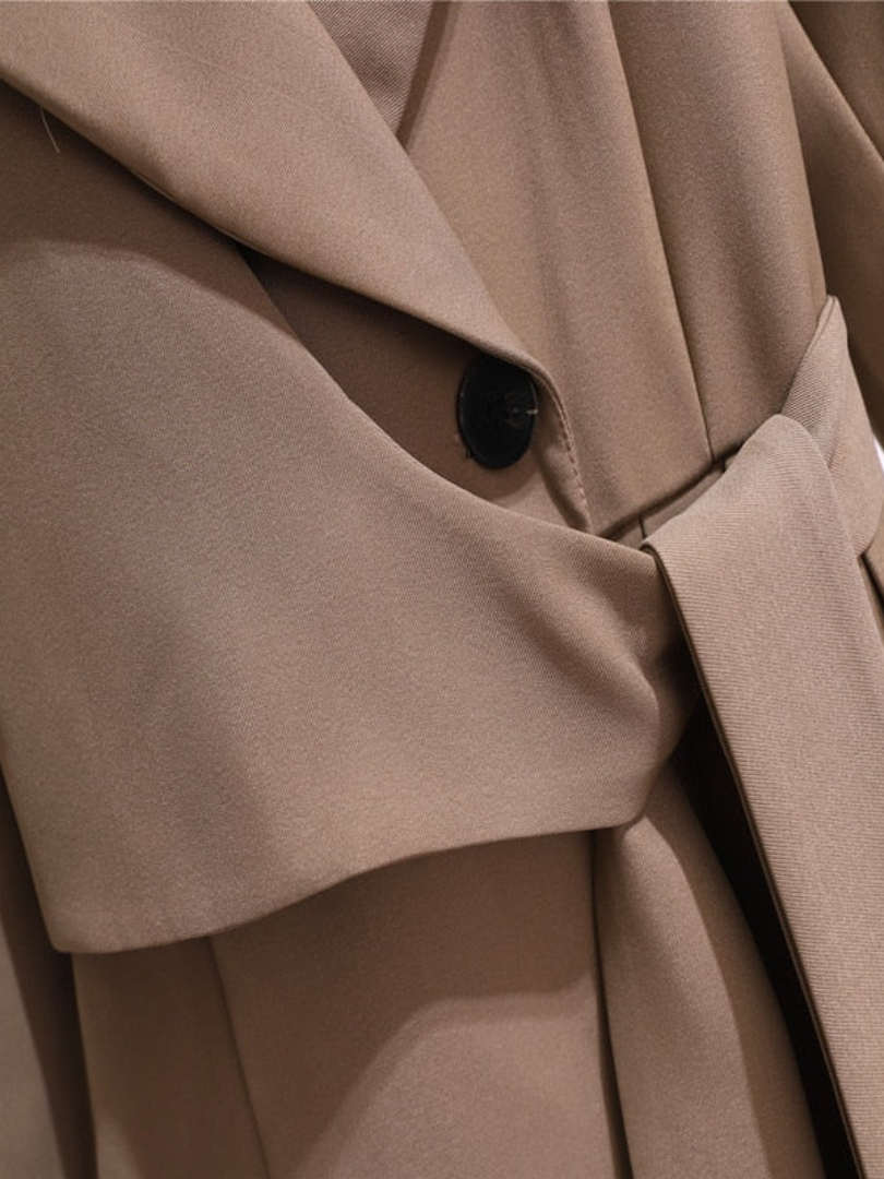 Jovielle™ | Maßgeschneiderter Blazer mit Gürtel